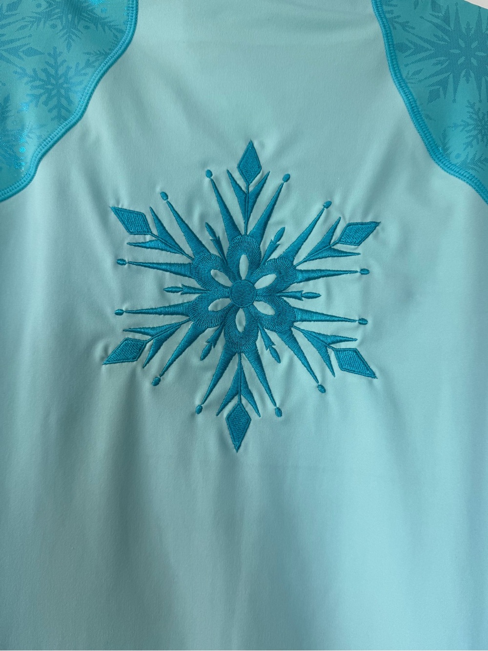 EUC Crowned Athletics Frozen Reversible Jacket - Picture 9 of 9